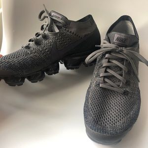 NIKE Air VaporMax Midnight Fog / size 8.5